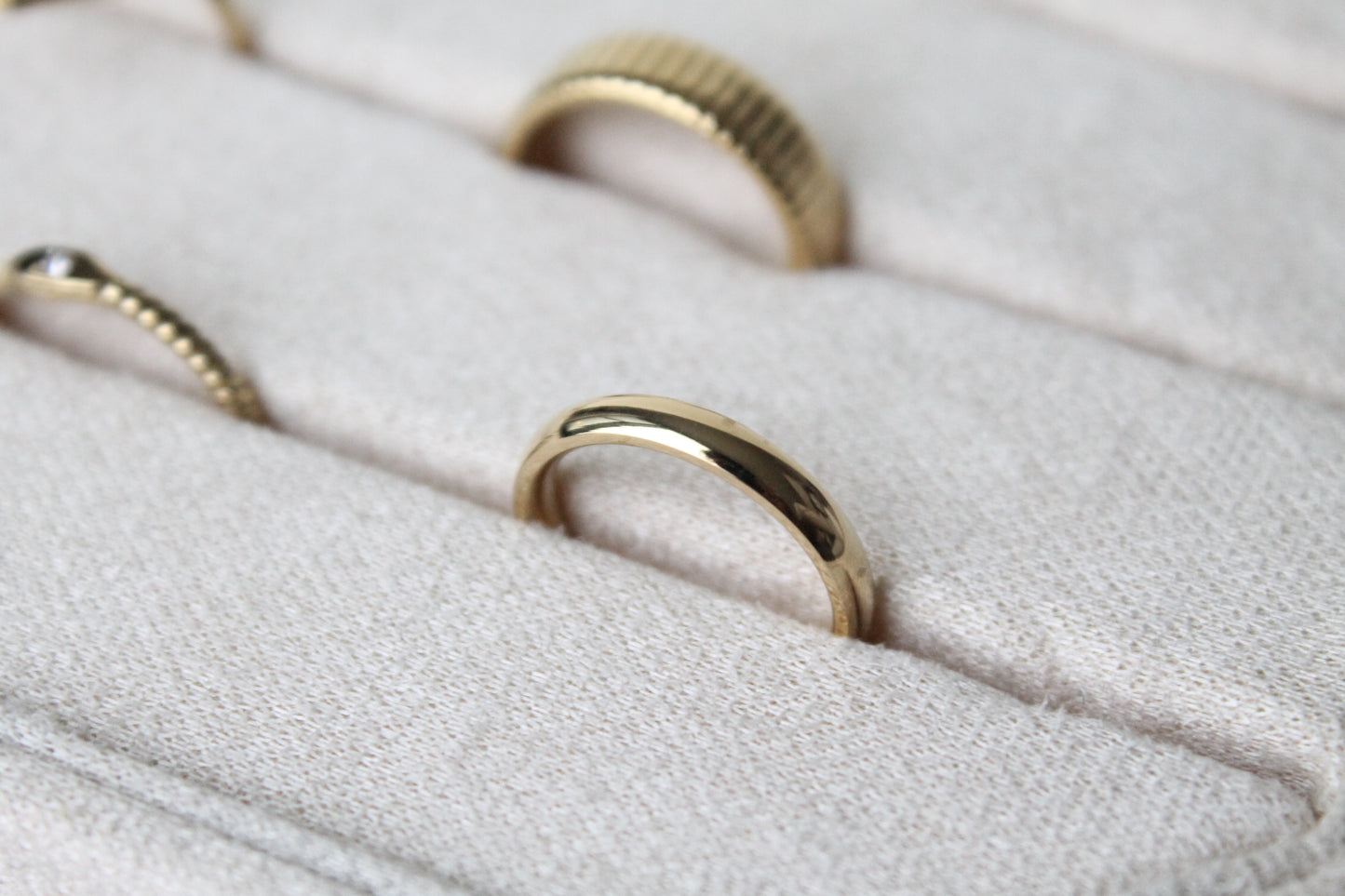 Basic gold (ring)