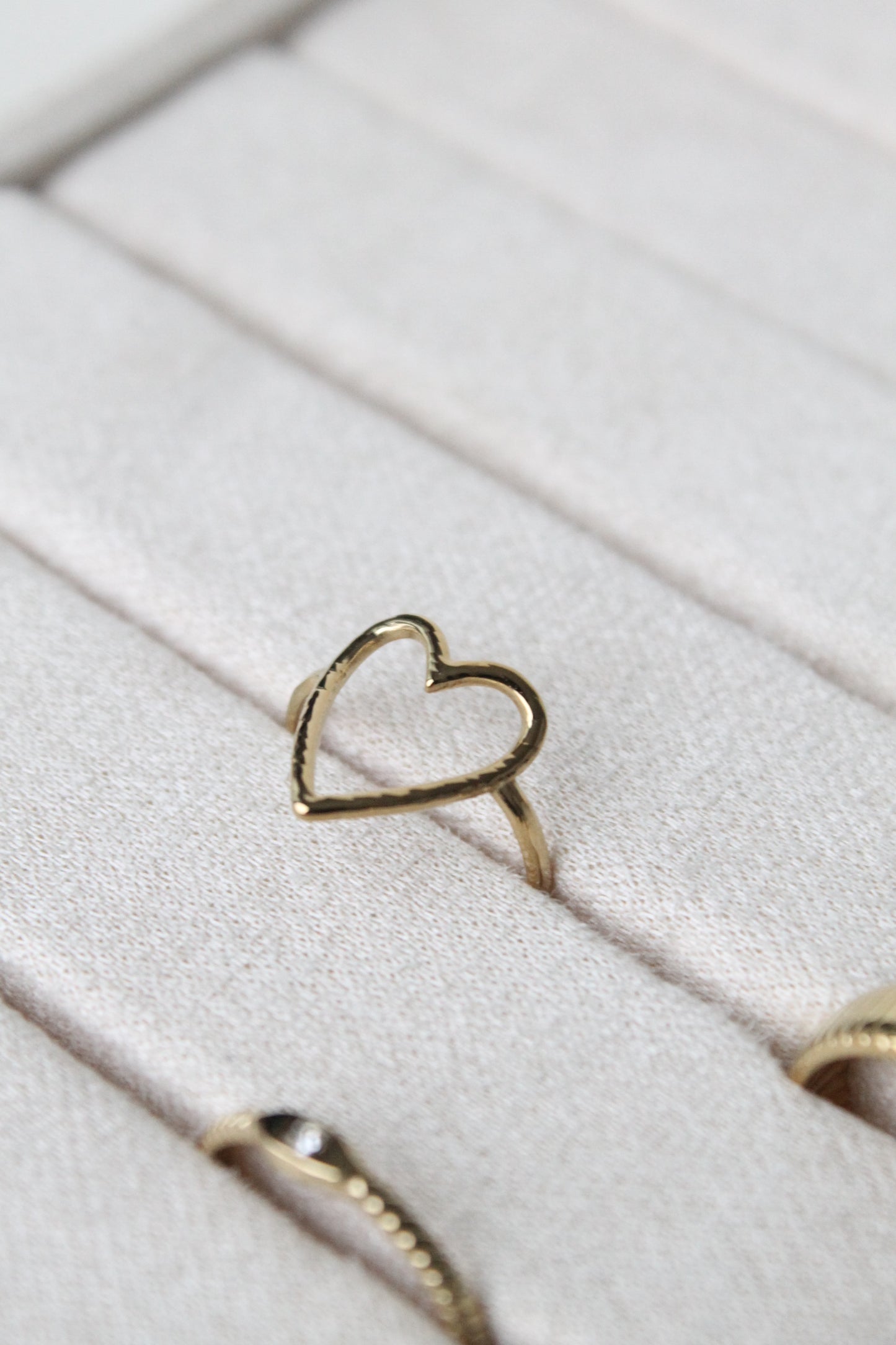 Heart shaped (ring)