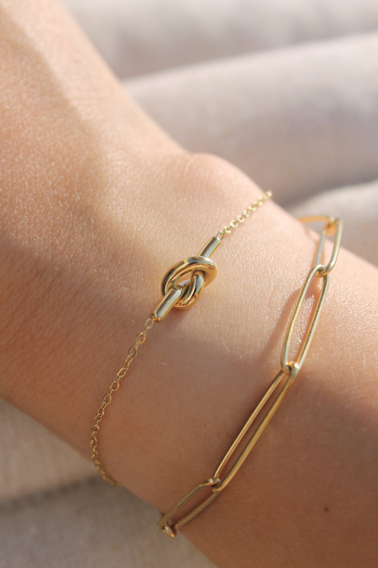 Golden knot (bracelet)