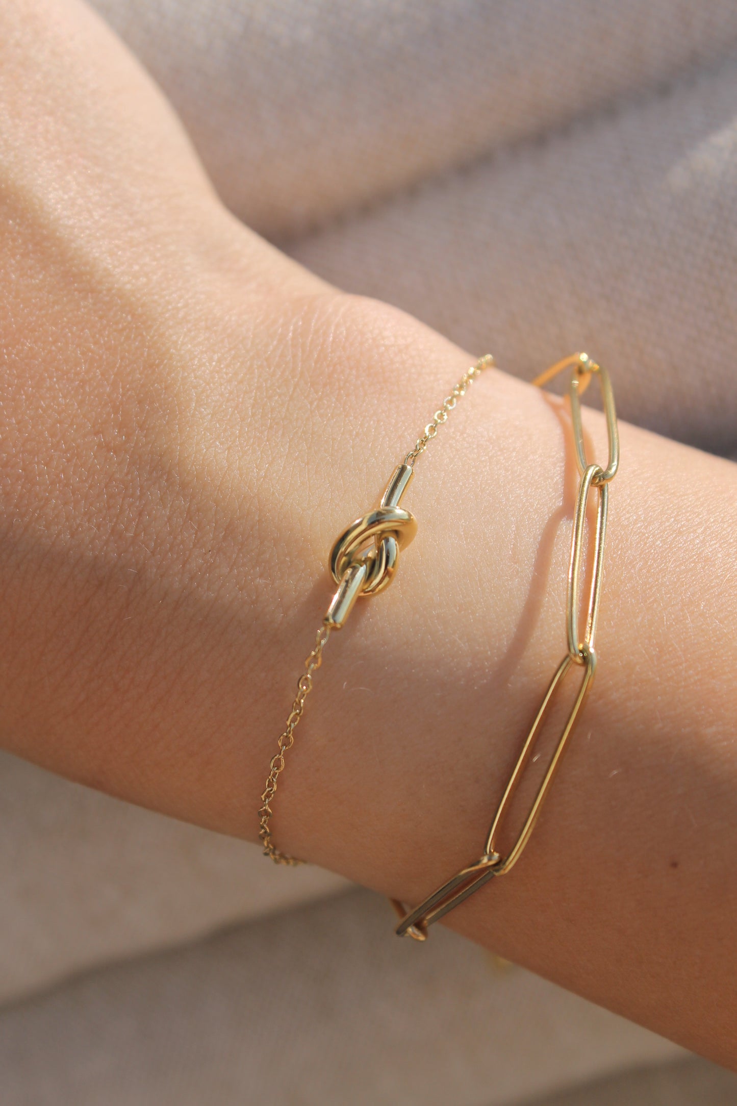 Golden knot (bracelet)