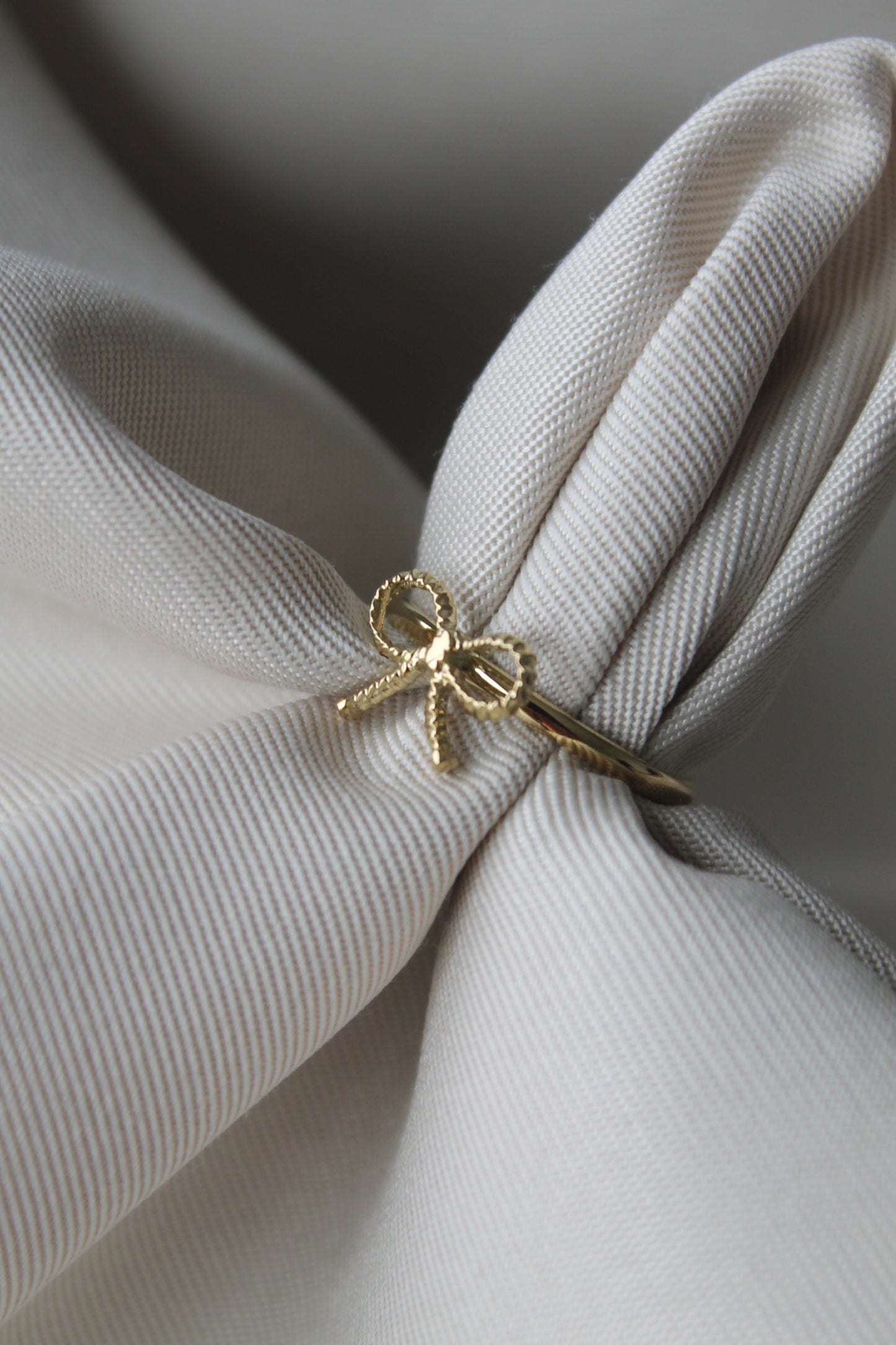 Cute bow (ring)