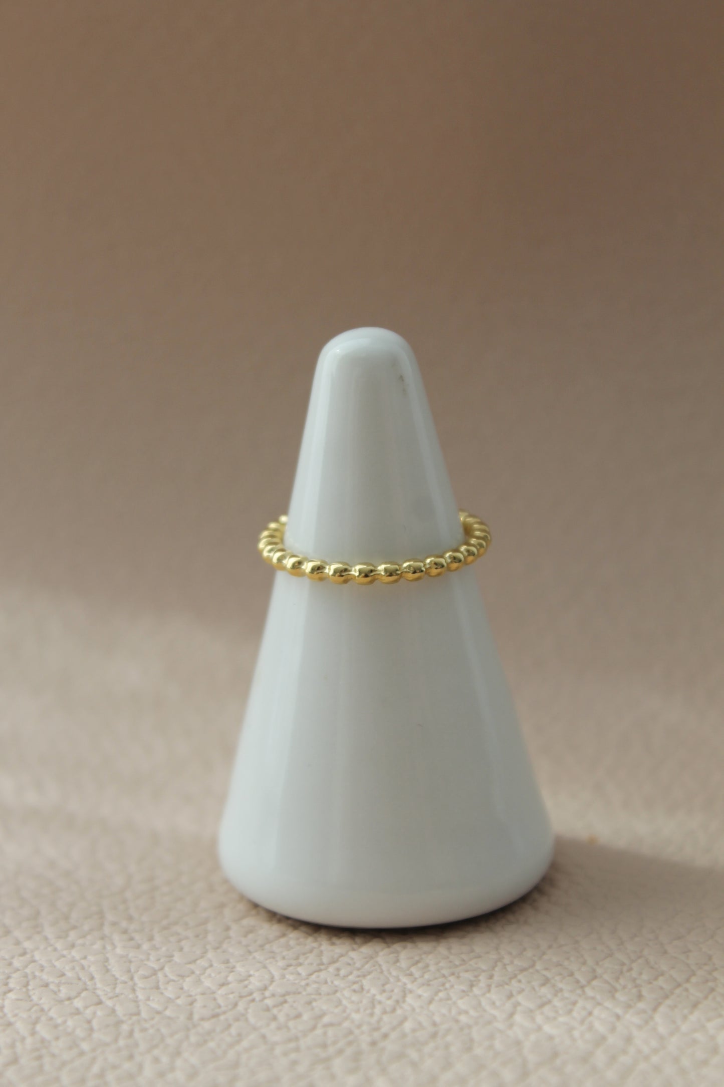 Dots gold (ring)