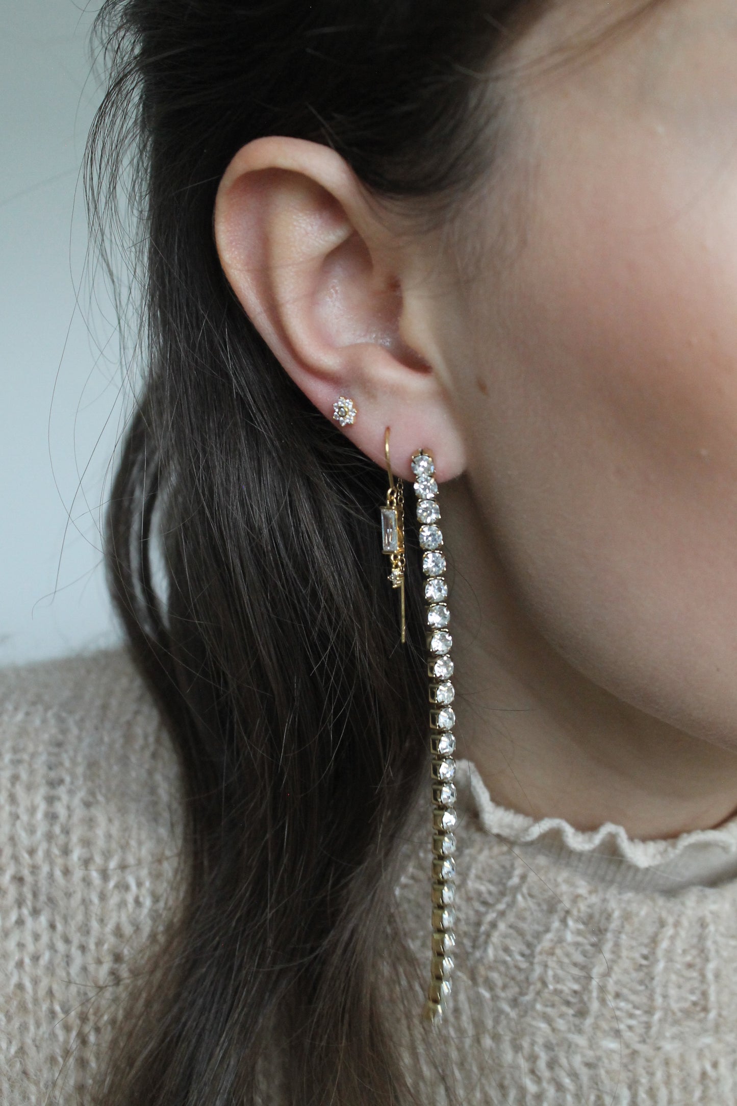 Long gorgeously shiny (earrings)